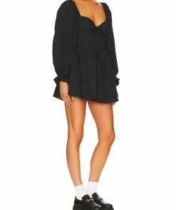 Sports Shoes Store -Sports Shoes Store 04f6d8a0d3aa4159accdf96e60ee761d 1080x