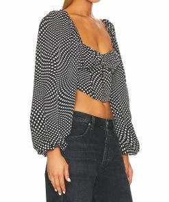 Sports Shoes Store -Sports Shoes Store 1484cf1cc29740628e69e75ba09106ec 788cf8e4 dd13 4cf9 802b 85303fe7cd24 1080x