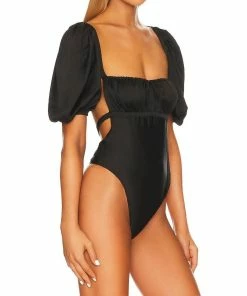 Sports Shoes Store -Sports Shoes Store a34962ffa410488698e8b801f3a746ed b3139b9c 1e3b 475b 8298 1b2bbc4c0b90 1080x